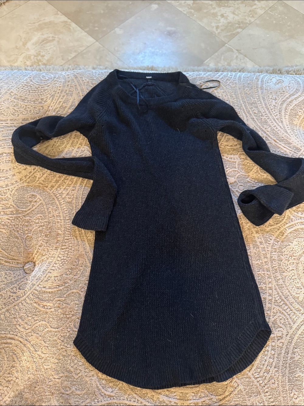 Lululemon dark grey/black Women’s Knit Long-Sweater